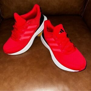 NWOB ADIDAS ULTRARUN 5 SHOES KIDS Red Size 5.5